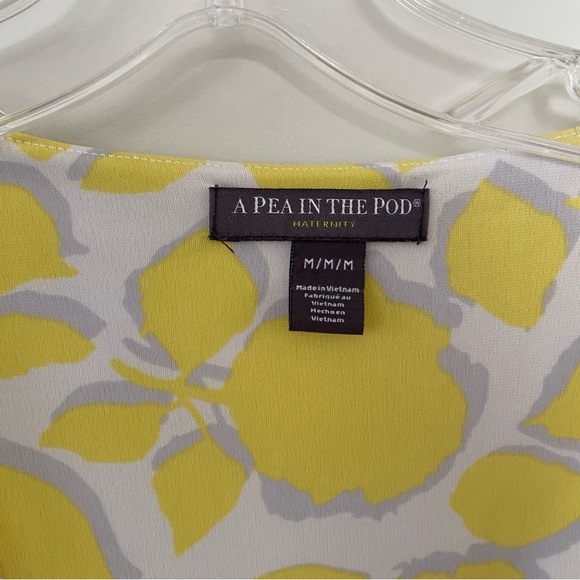 A Pea in the Pod wrap dress - Picture 2 of 6